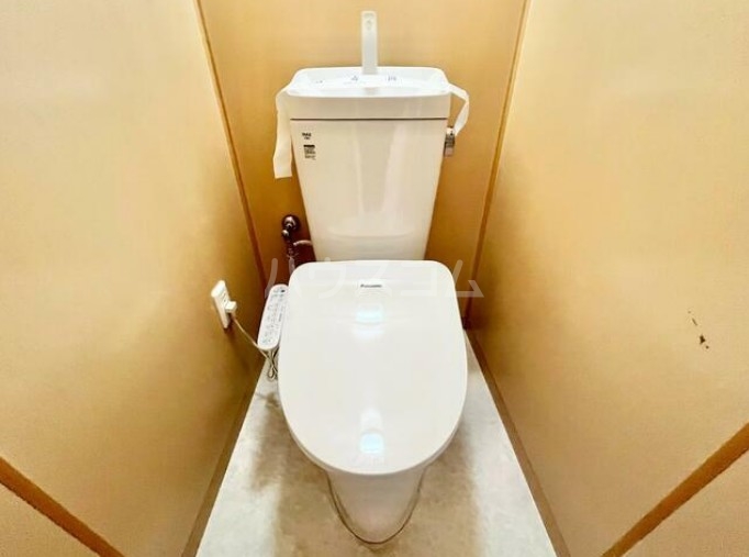 13/14 トイレ
