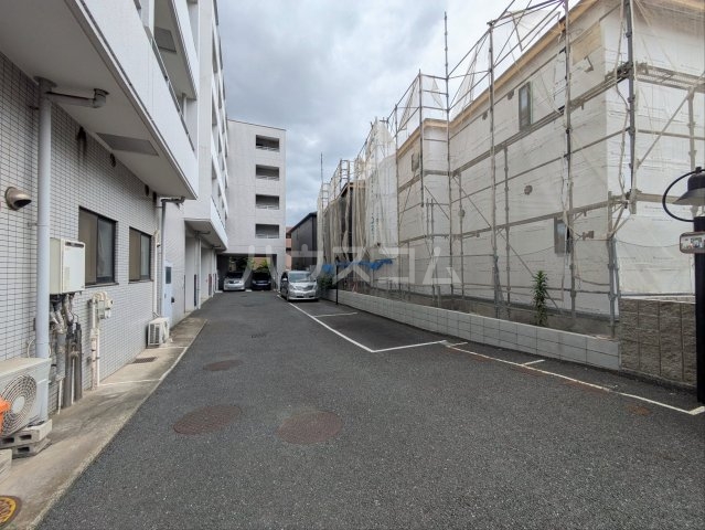 21/30 駐車場