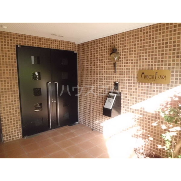 15/25 エントランス