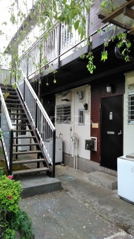 17/25 エントランス