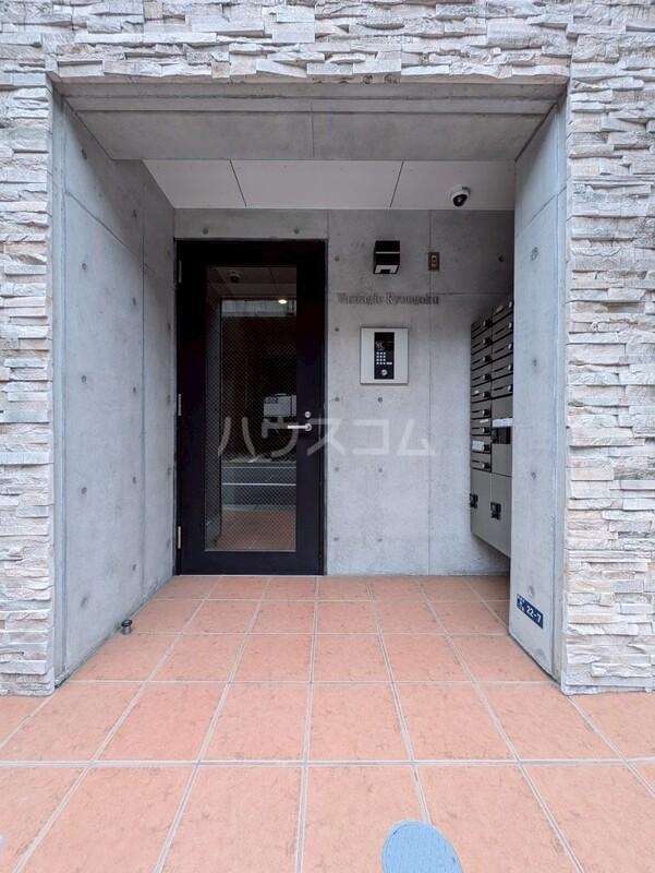 14/17 エントランス