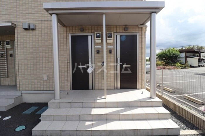 17/22 エントランス