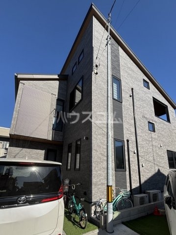 18/24 エントランス