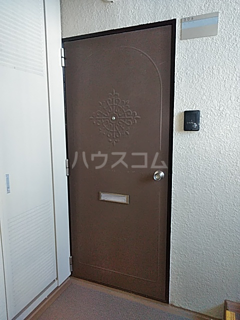 20/30 エントランス