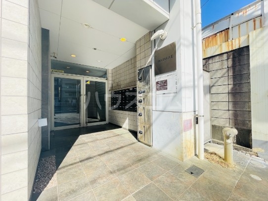 21/21 エントランス