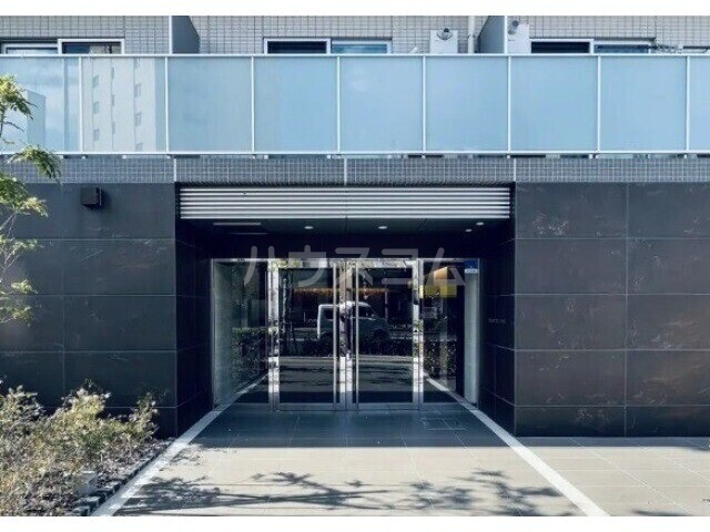 15/16 エントランス