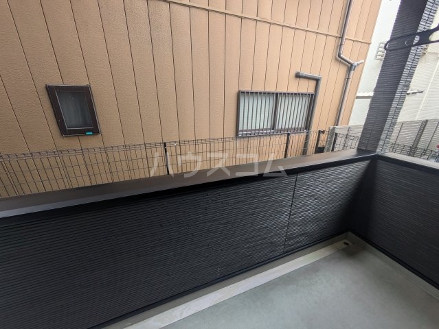 13/19 バルコニー