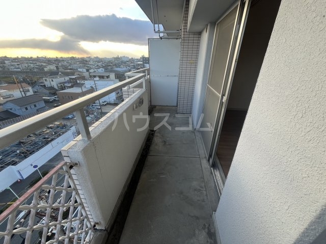 14/28 バルコニー