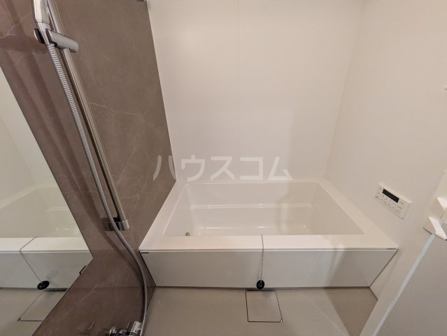 19/30 浴室