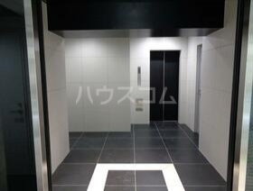 14/18 エントランス