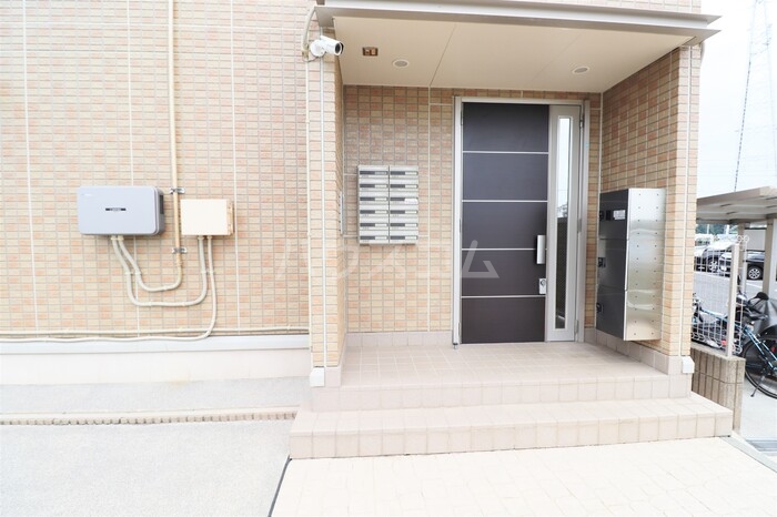 17/28 エントランス