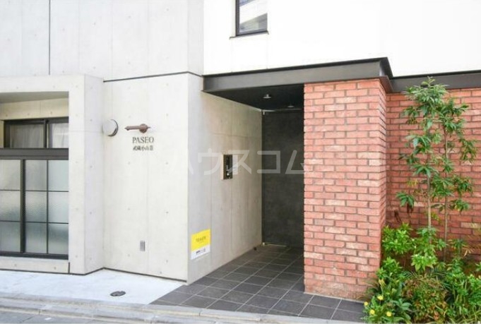 4/5 エントランス