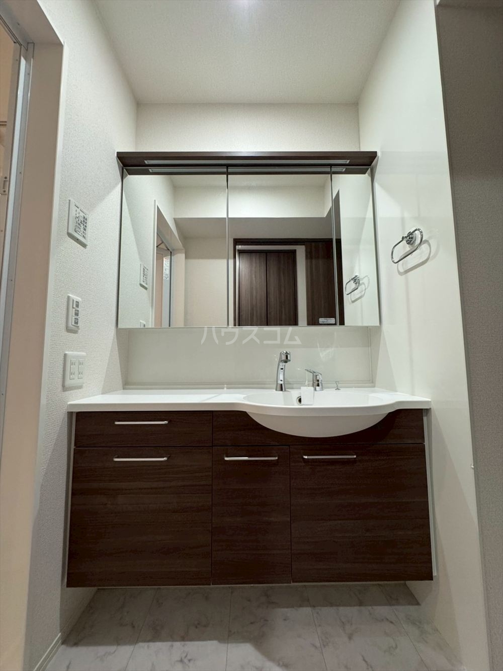 21/30 洗面
