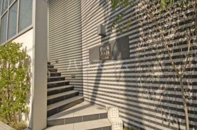 19/22 エントランス