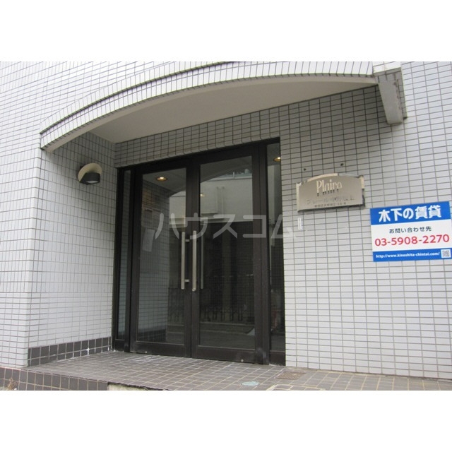 19/29 エントランス