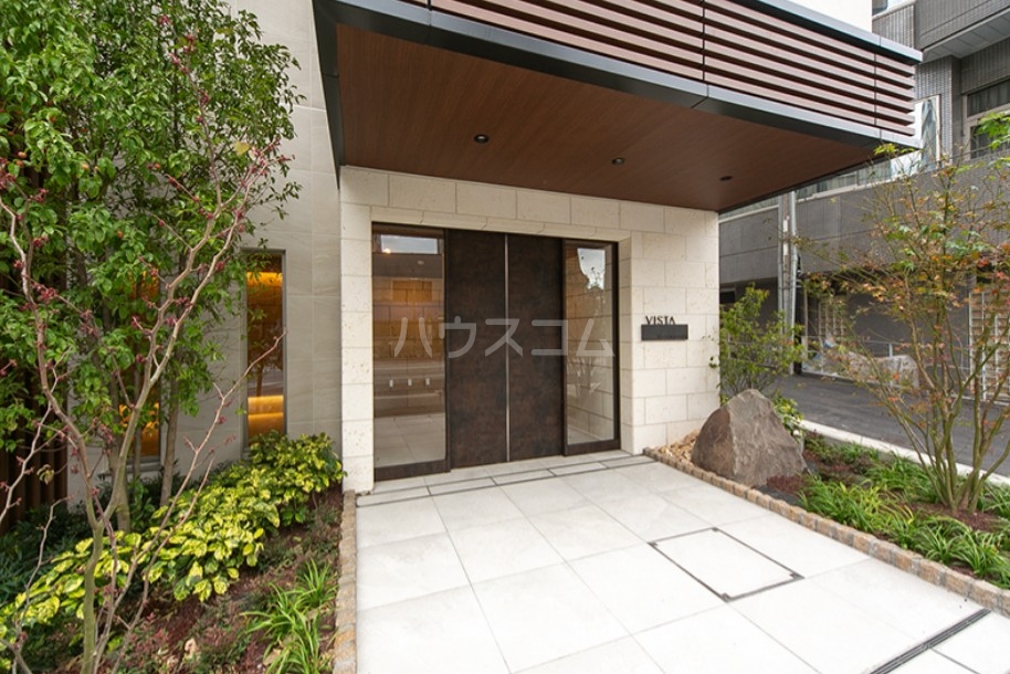 22/30 エントランス