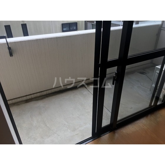 18/26 バルコニー