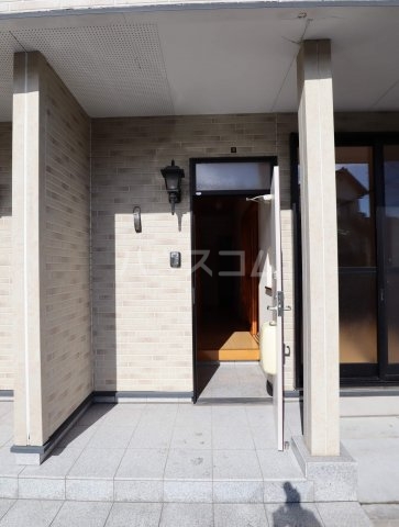 4/5 エントランス