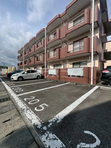19/23 駐車場