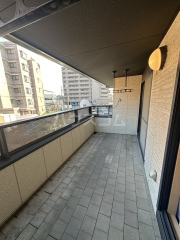 17/28 バルコニー