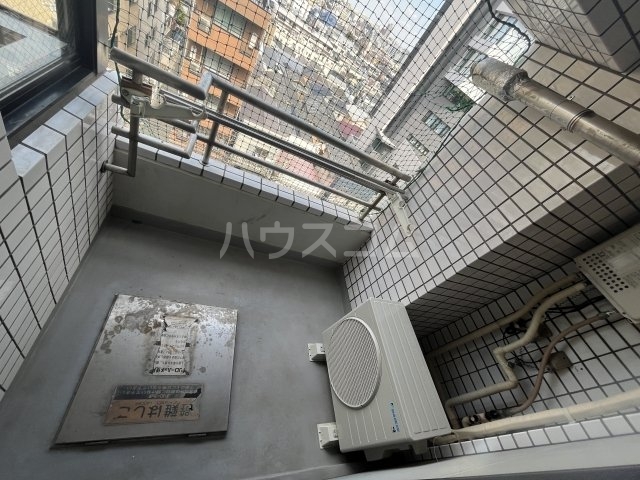 20/30 バルコニー