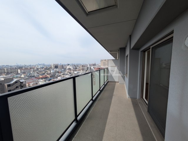 21/30 バルコニー