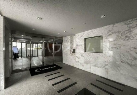 15/20 エントランス