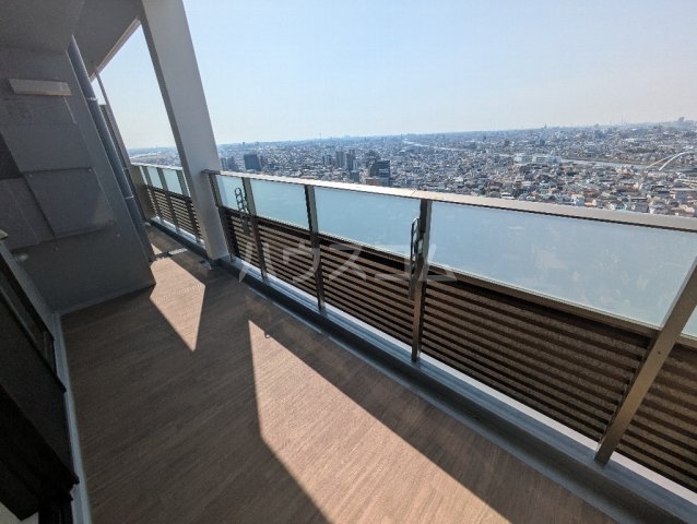 13/30 バルコニー