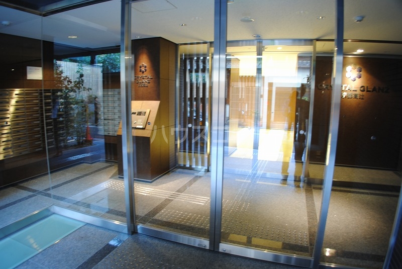 20/27 エントランス