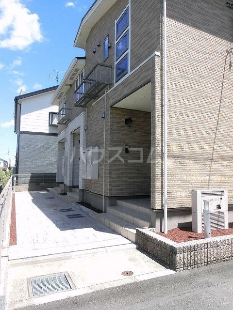 14/16 エントランス