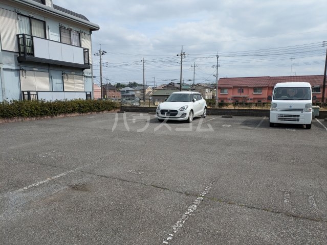 2/7 駐車場