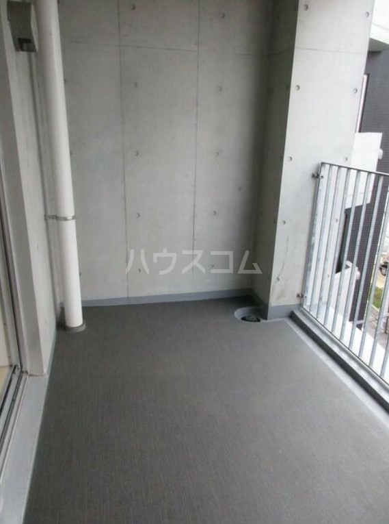 17/30 バルコニー