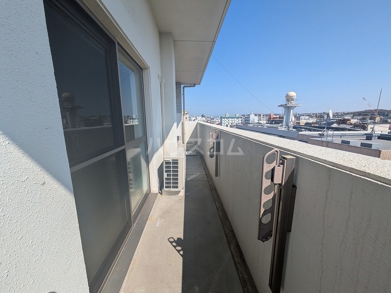 21/30 バルコニー