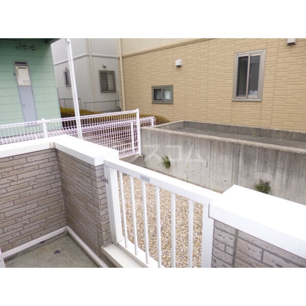 16/28 バルコニー