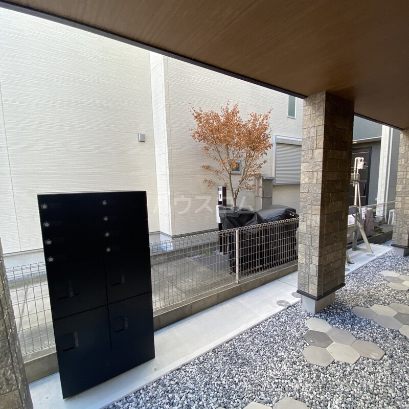 14/20 エントランス