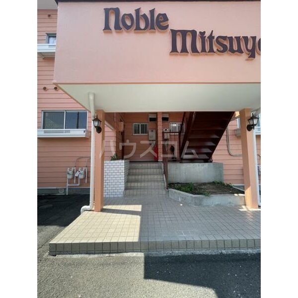 3/7 エントランス