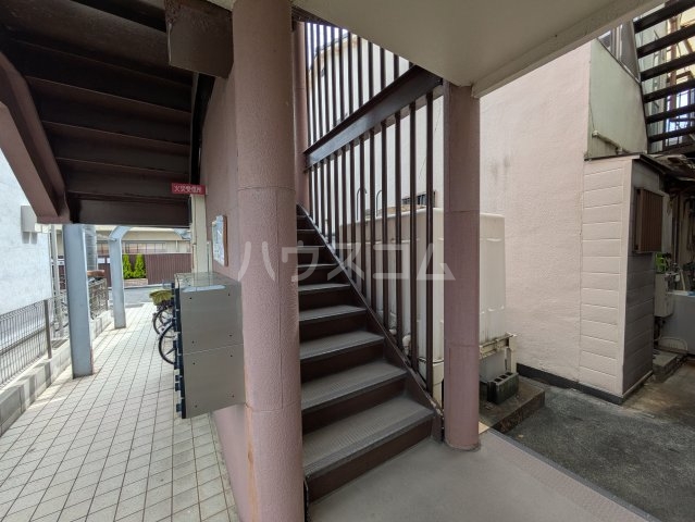 29/30 エントランス