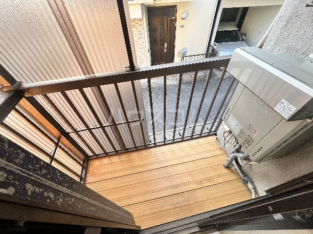 21/30 バルコニー