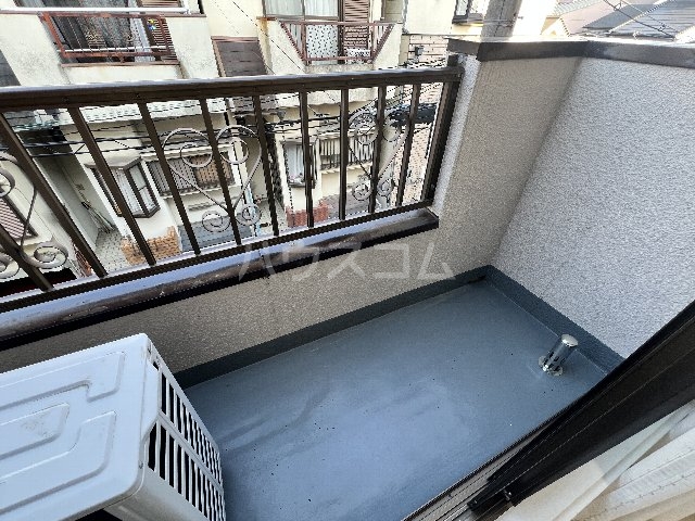 19/30 バルコニー