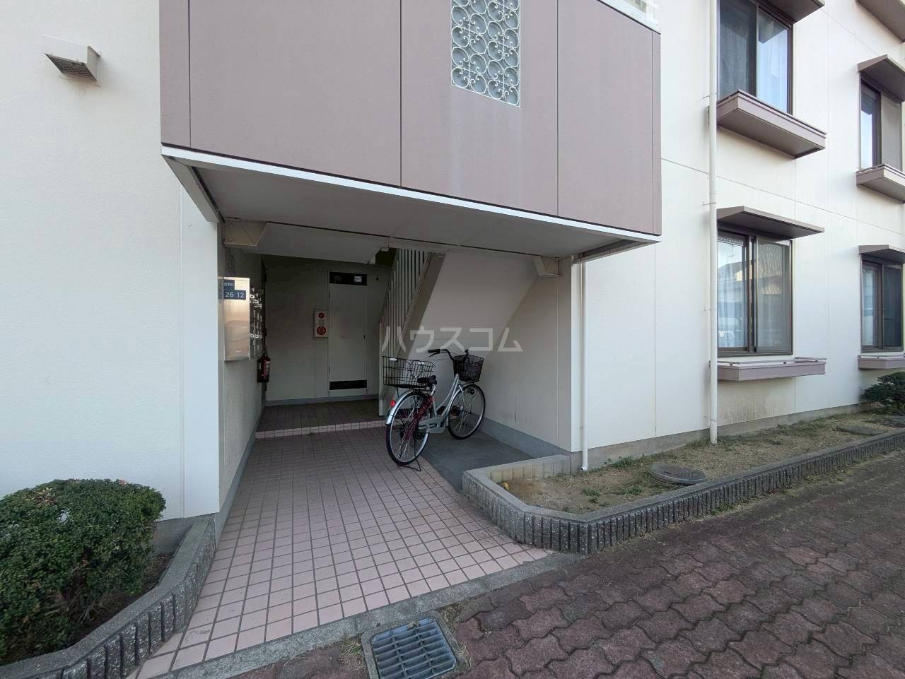 29/30 エントランス