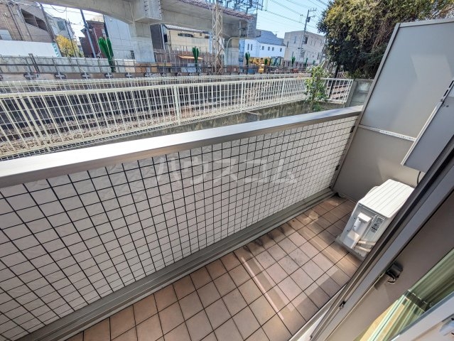 21/28 バルコニー