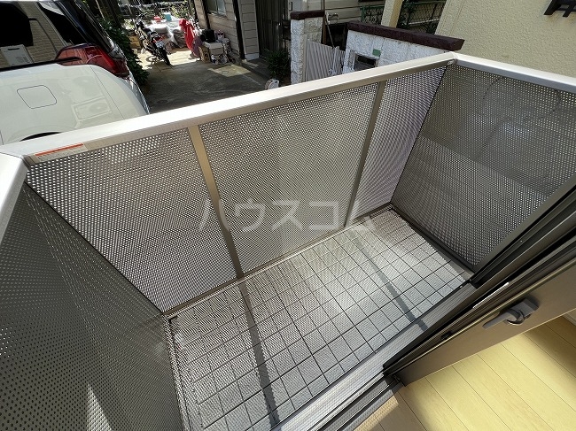 23/30 バルコニー