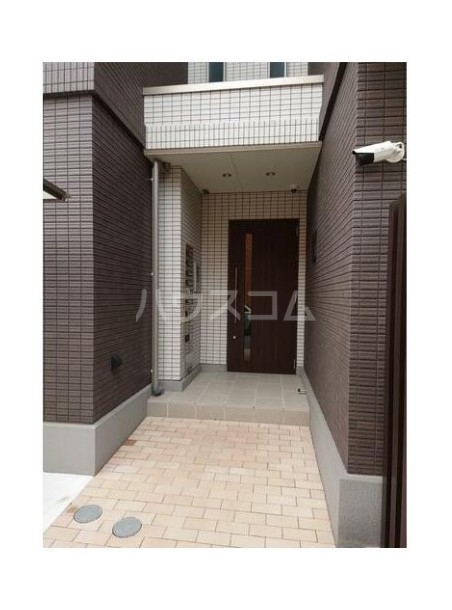 17/18 エントランス