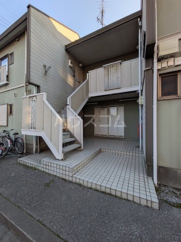 20/30 エントランス