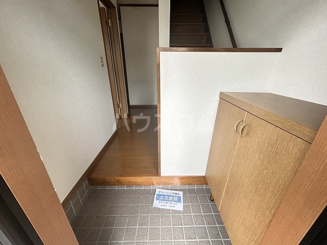 14/30 玄関
