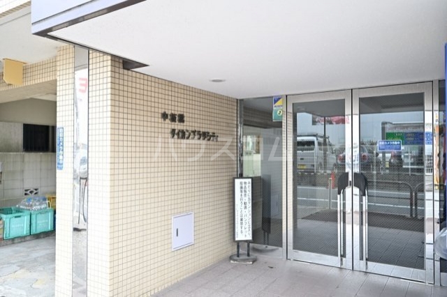 16/25 エントランス