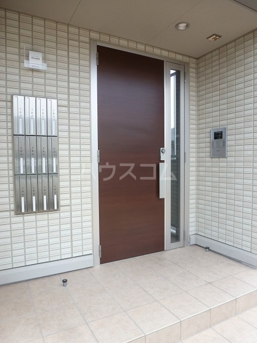 17/27 エントランス