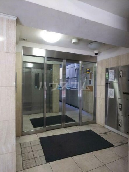 3/3 エントランス