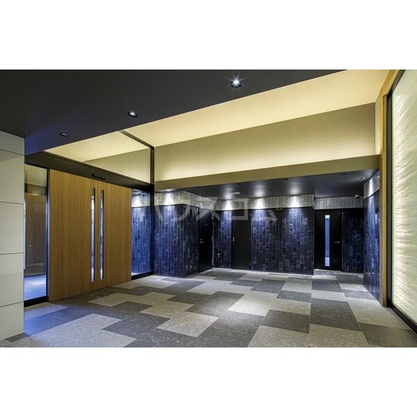 19/22 エントランス