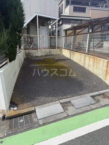 25/29 駐車場